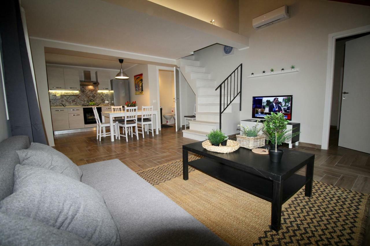 Katana suites beach Agnone Bagni Exterior foto